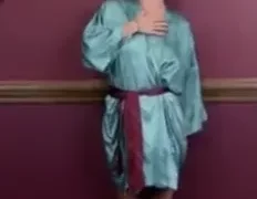 Genuinely Can’t Control Herself